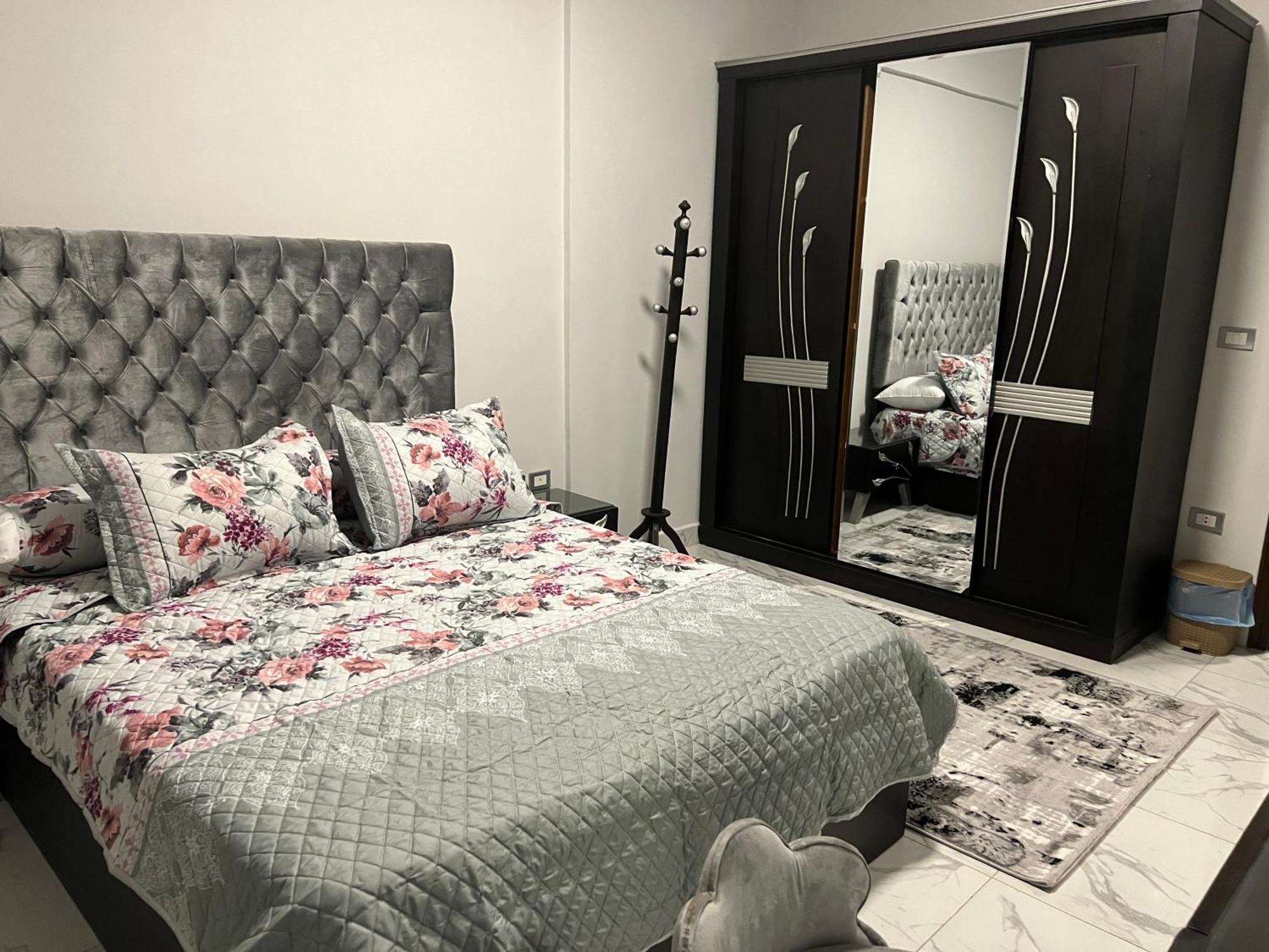 Luxury Apartments Beside Mall Of Arabia And Dar Al-Fouad Hospital - Families Only- No Alcoholic Beverages 6th of October City Buitenkant foto