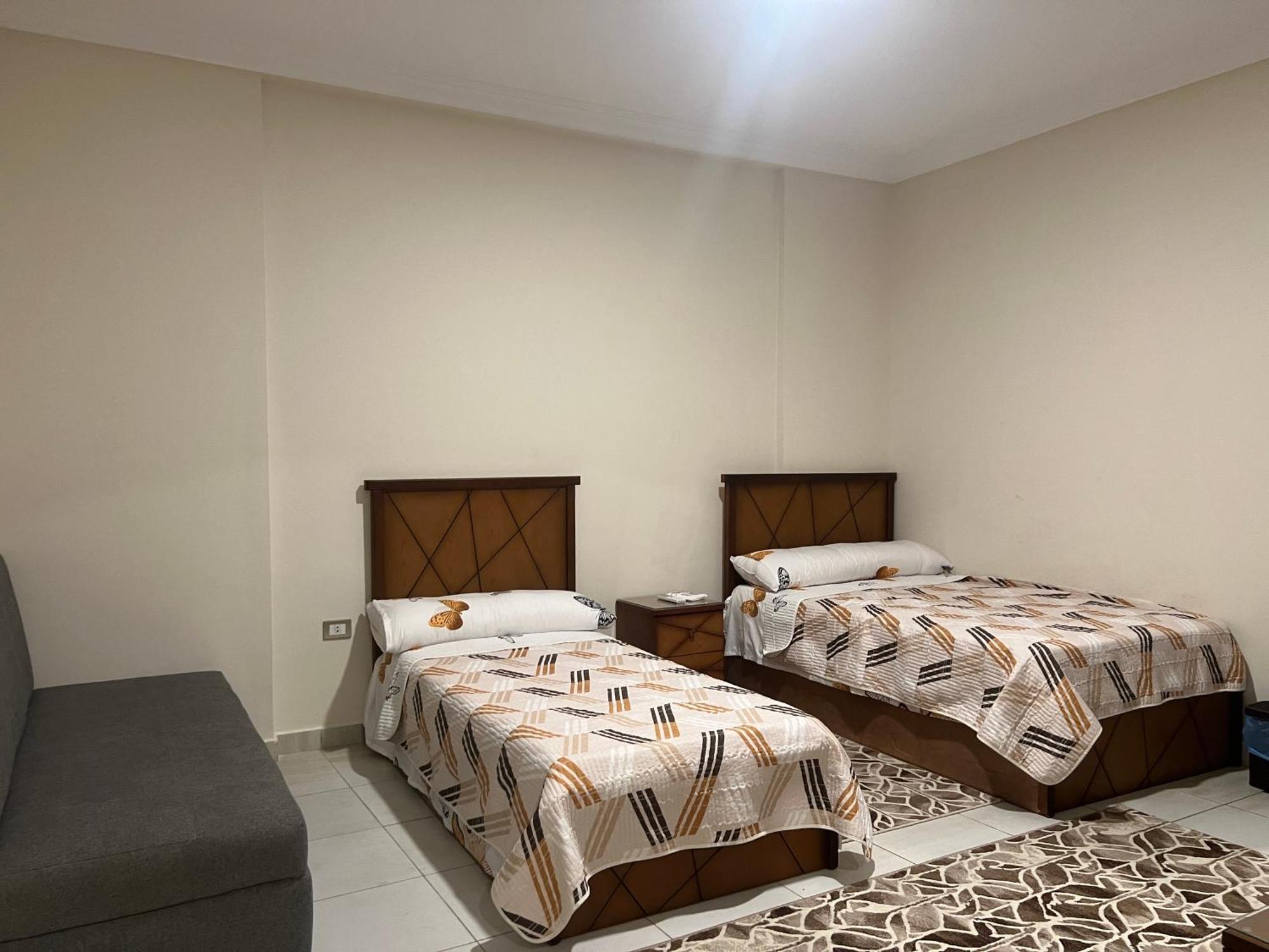 Luxury Apartments Beside Mall Of Arabia And Dar Al-Fouad Hospital - Families Only- No Alcoholic Beverages 6th of October City Buitenkant foto