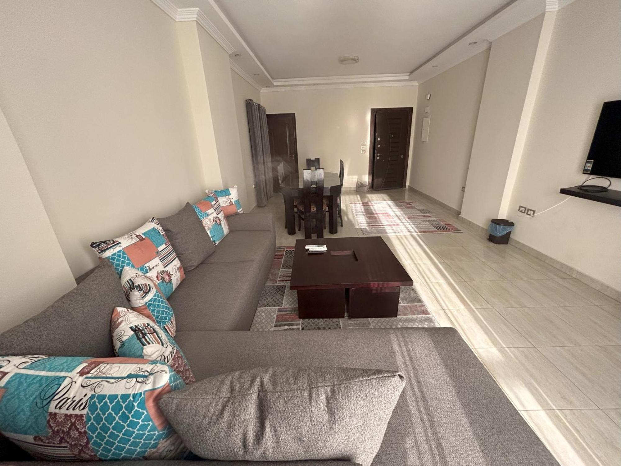 Luxury Apartments Beside Mall Of Arabia And Dar Al-Fouad Hospital - Families Only- No Alcoholic Beverages 6th of October City Buitenkant foto