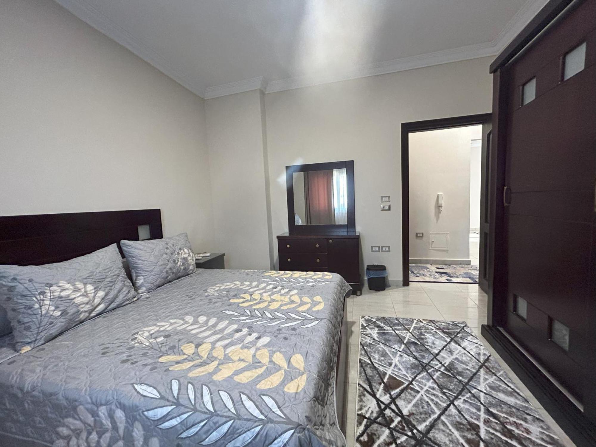 Luxury Apartments Beside Mall Of Arabia And Dar Al-Fouad Hospital - Families Only- No Alcoholic Beverages 6th of October City Buitenkant foto